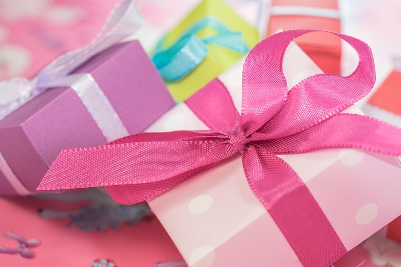 DIY Gift Wrapping